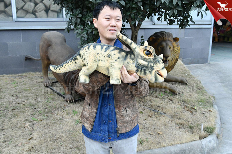 恐龍手偶，仿真手偶恐龍